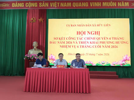 Kinh tế - Chính trị