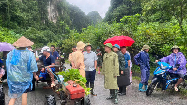 HỮU LIÊN CHỦ ĐỘNG ỨNG PHÓ VỚI BÃO SỐ 4 VÀ MƯA LŨ