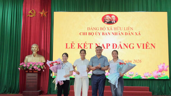 CHI BỘ UBND XÃ HỮU LIÊN SINH HOẠT THƯỜNG KỲ THÁNG 6, VÀ TỔ CHỨC KẾT NẠP 3 ĐẢNG VIÊN MỚI